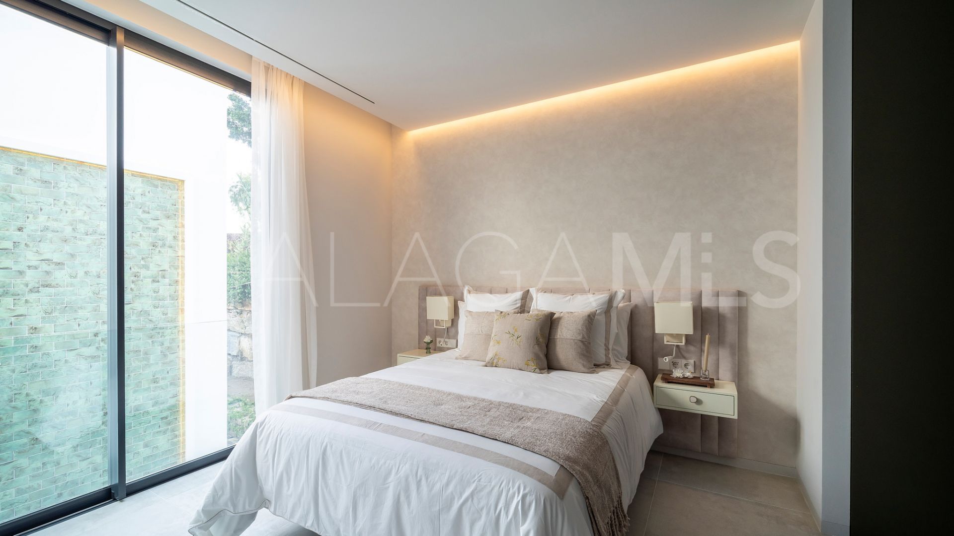 Villa for sale in Paraiso Alto