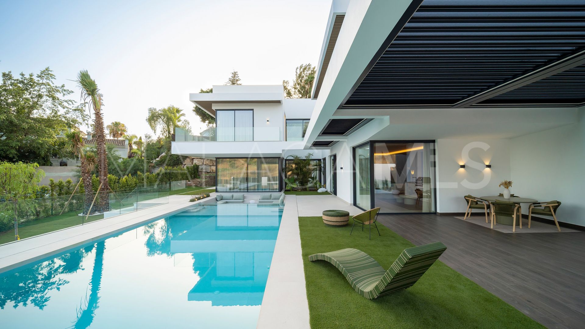 Villa for sale in Paraiso Alto