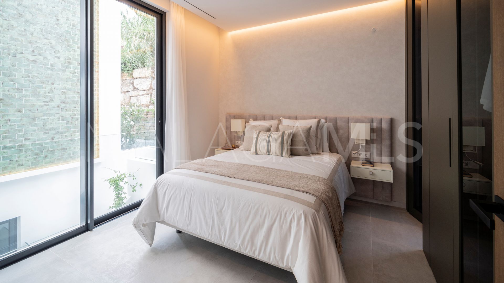 Villa for sale in Paraiso Alto