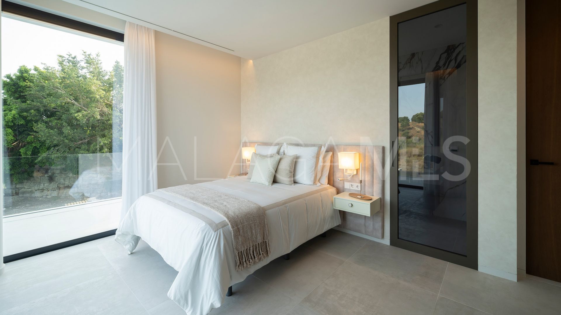 Villa for sale in Paraiso Alto