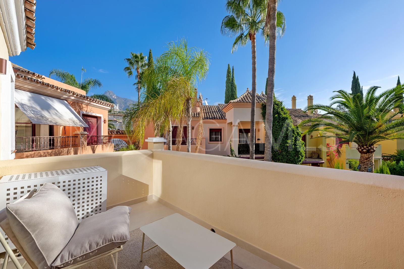 Maison de ville for sale in Jardines de las Lomas