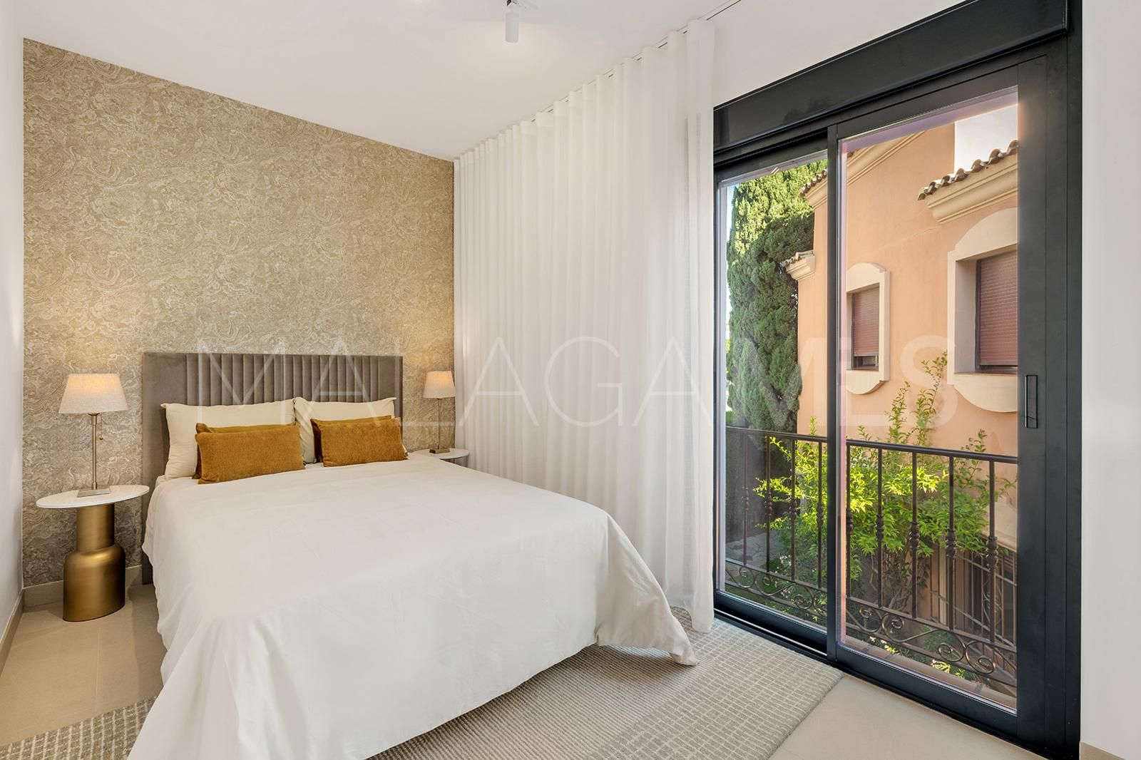 Maison de ville for sale in Jardines de las Lomas