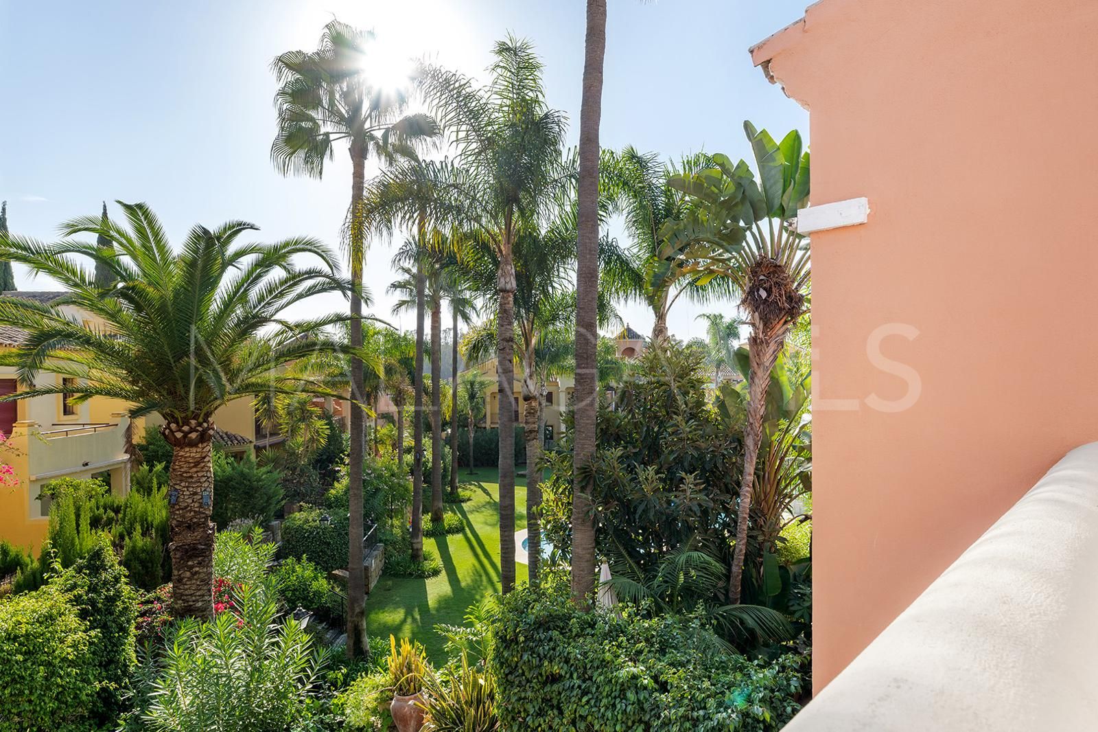 Maison de ville for sale in Jardines de las Lomas