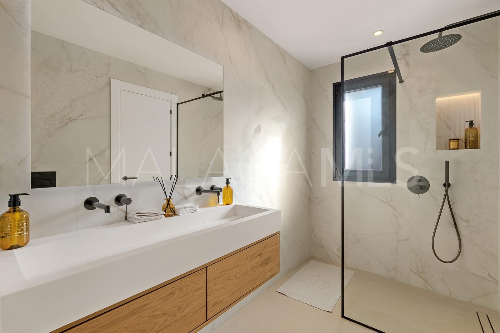 Maison de ville for sale in Jardines de las Lomas