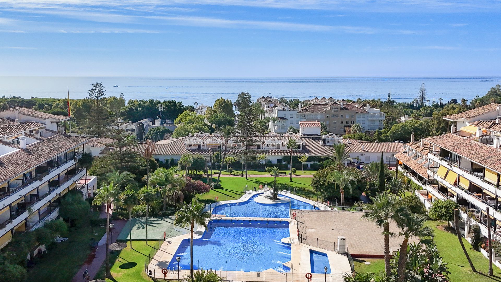 Duplex Penthouse with Sea Views on Marbella’s Golden Mile