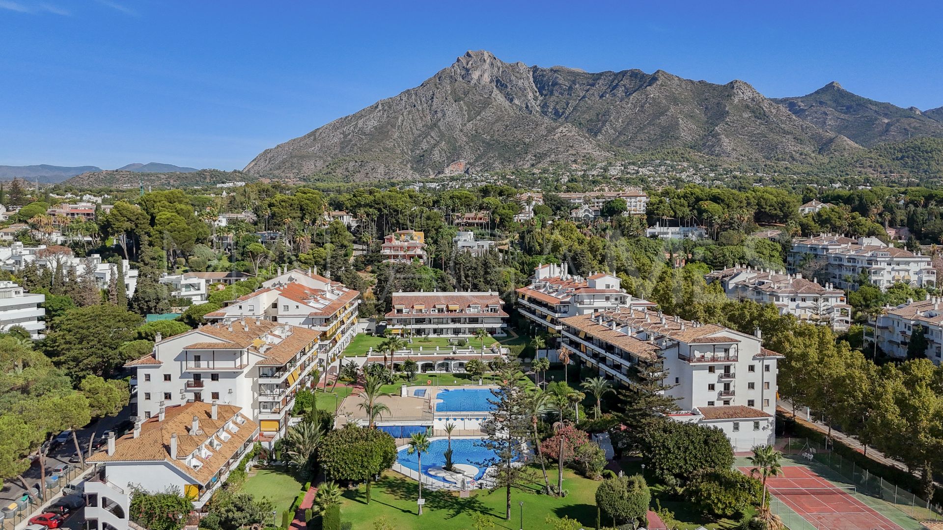 Penthaus for sale in Marbella Goldene Meile