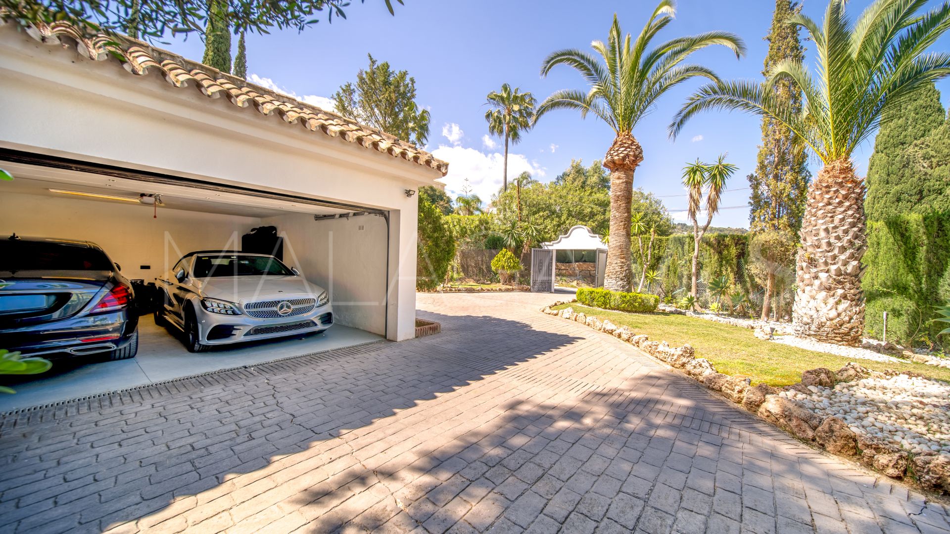 Villa a la venta in Puerto del Almendro de 5 bedrooms