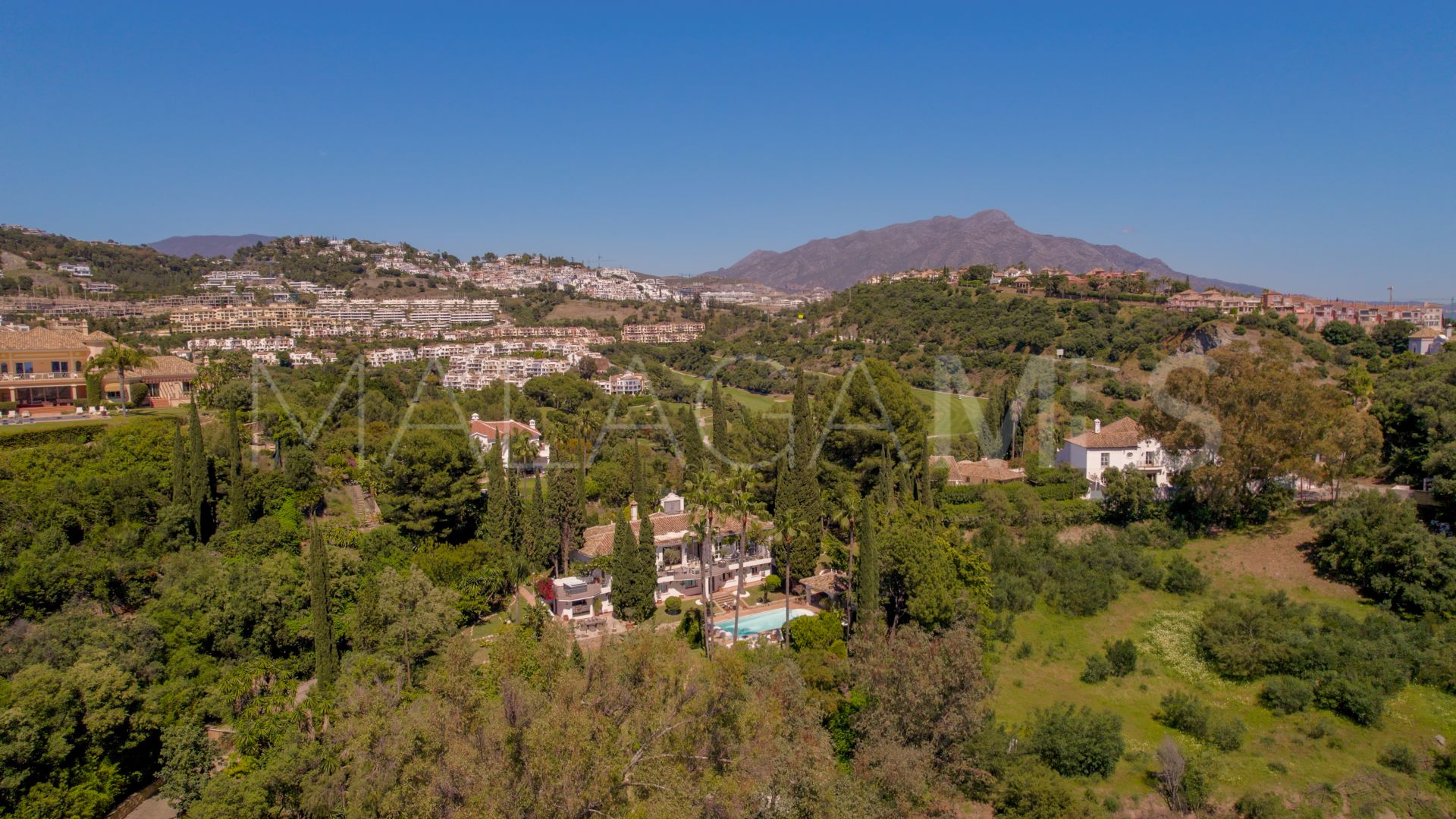 Puerto del Almendro 5 bedrooms villa for sale