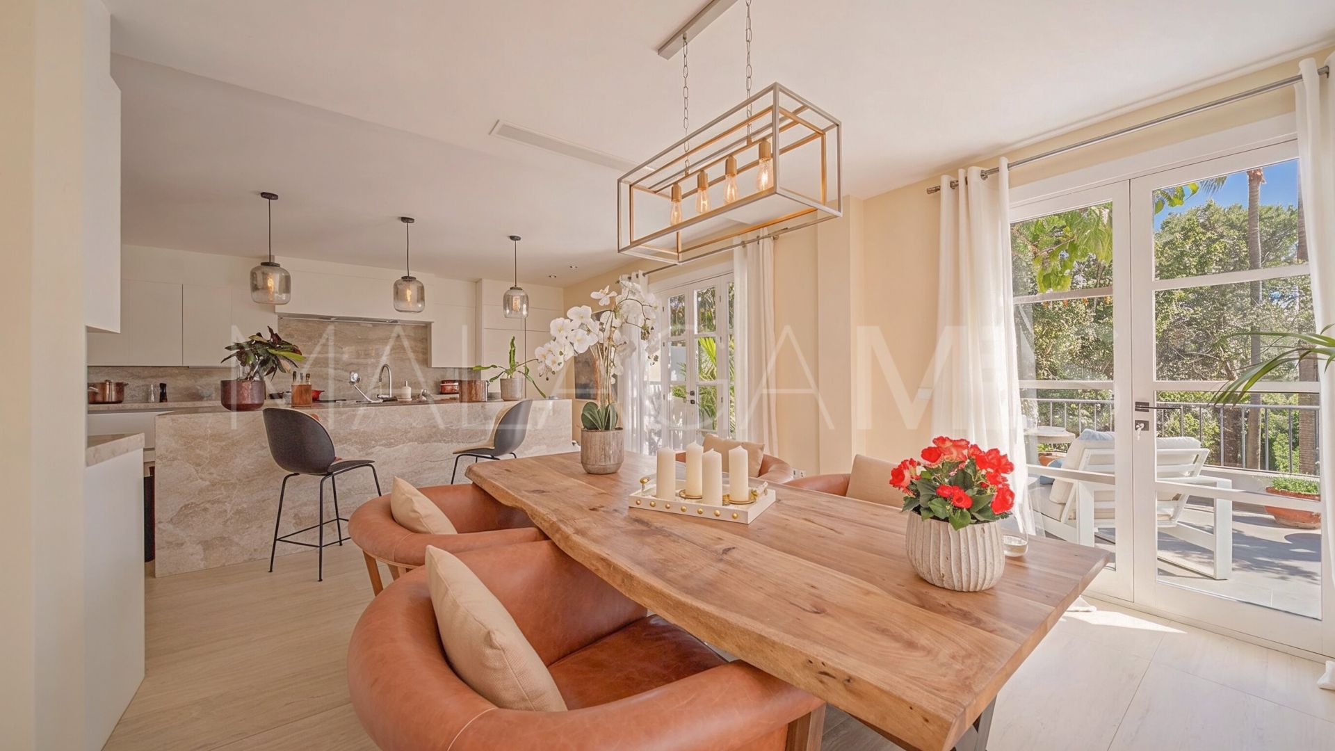 Villa a la venta in Puerto del Almendro de 5 bedrooms