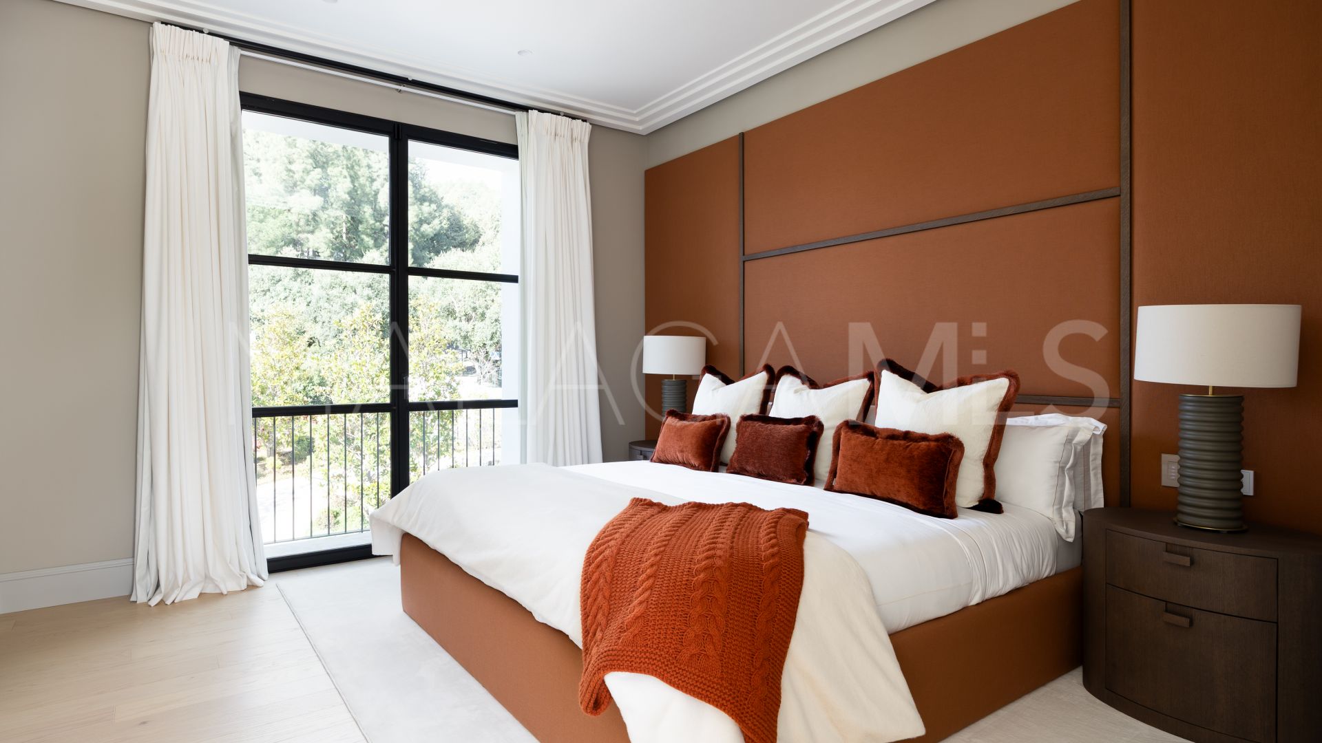 Villa in Cascada de Camojan for sale