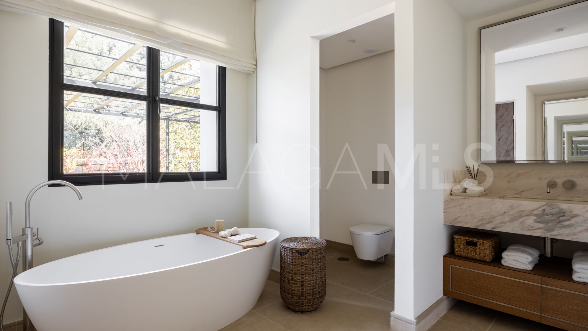 Villa in Cascada de Camojan for sale