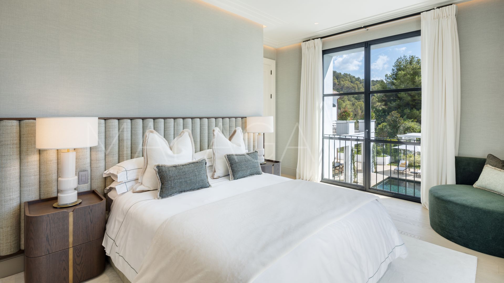 Villa with 6 bedrooms for sale in Cascada de Camojan