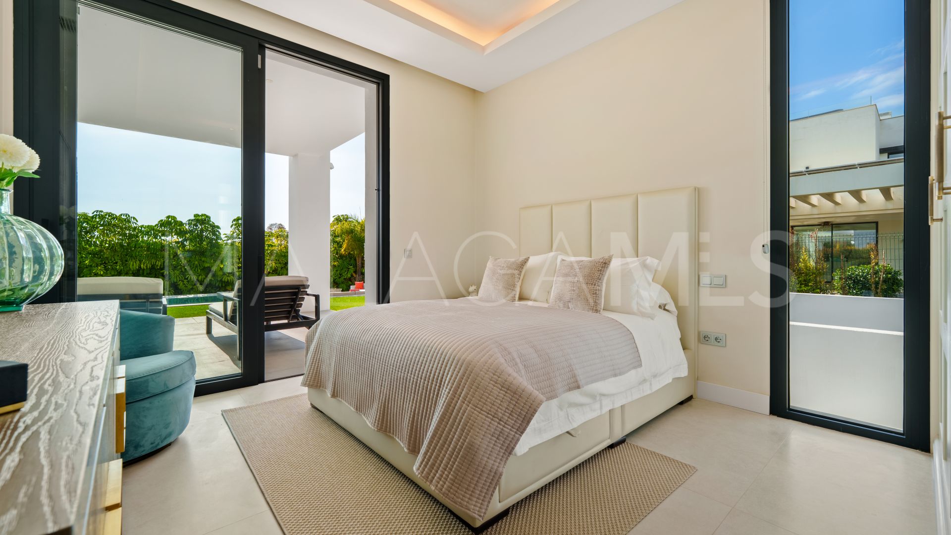 Villa for sale in La Quinta with 6 bedrooms