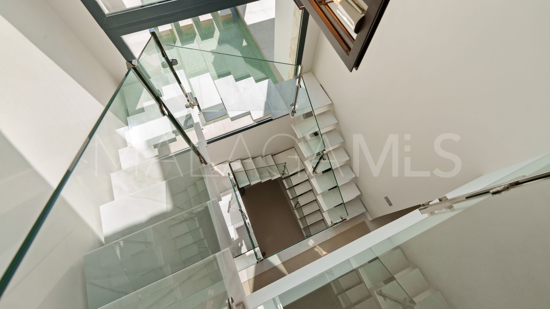 Villa for sale in La Quinta with 6 bedrooms