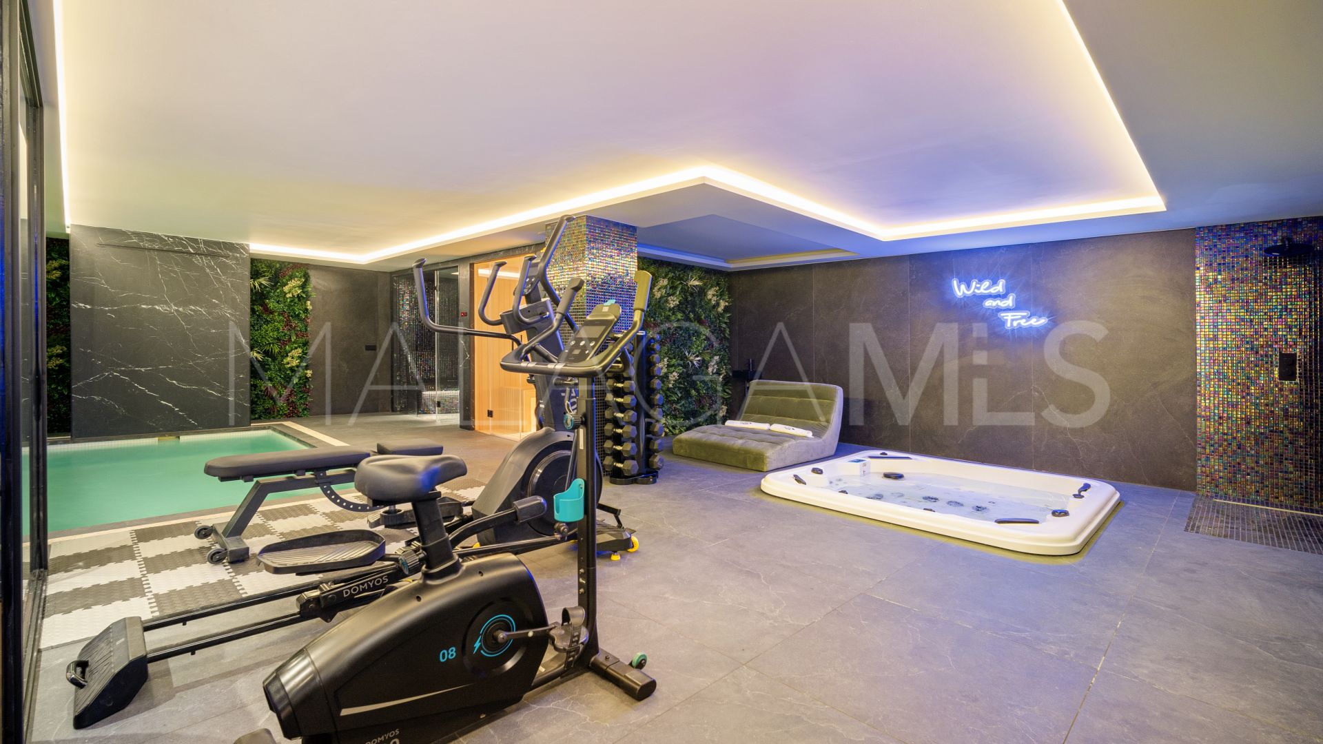 Villa for sale in Los Naranjos