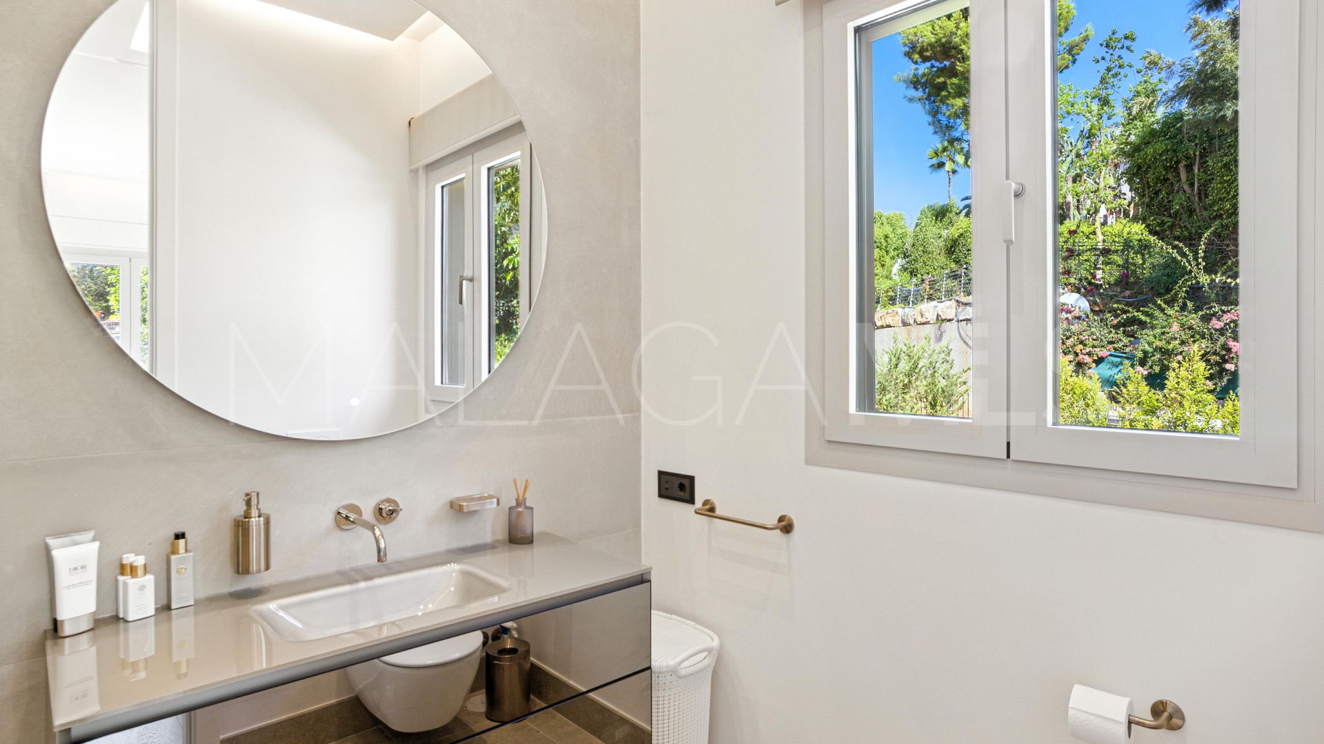 Villa for sale in Sierra Blanca