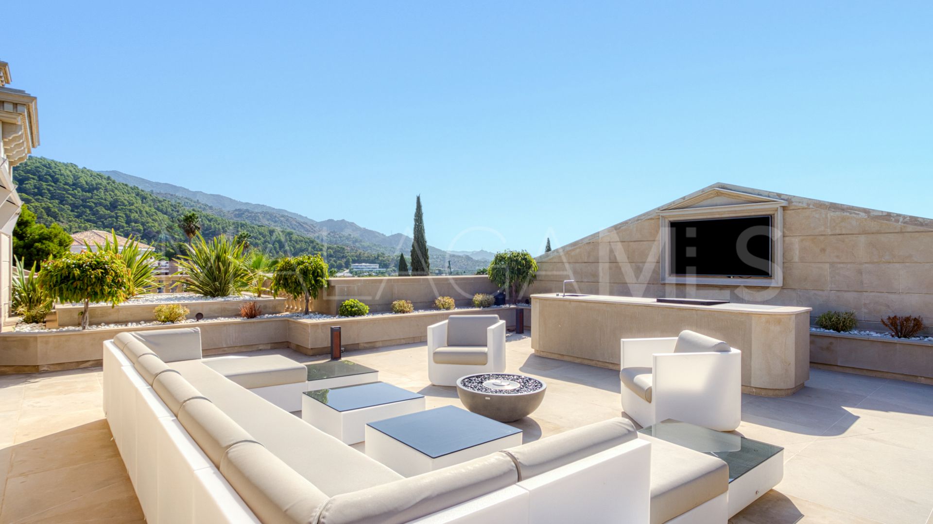 Villa for sale in Sierra Blanca