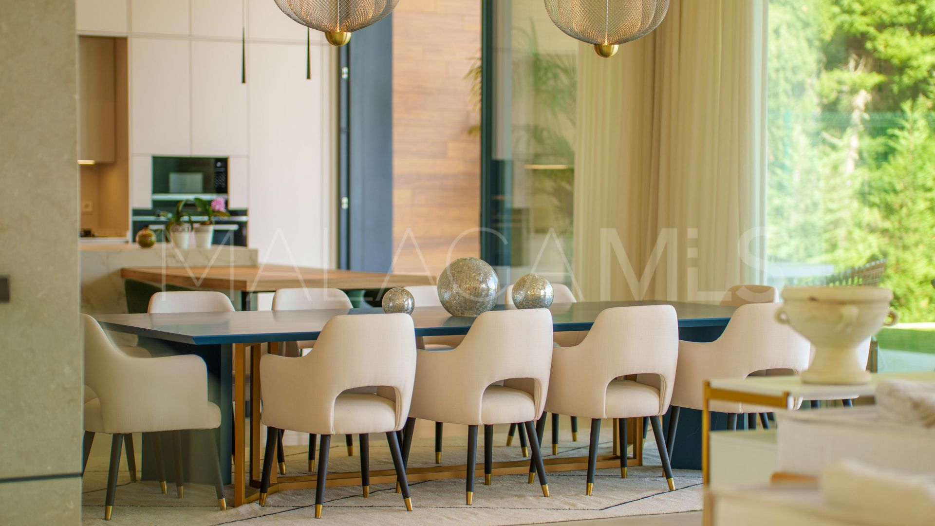 Villa for sale in Guadalmina Alta