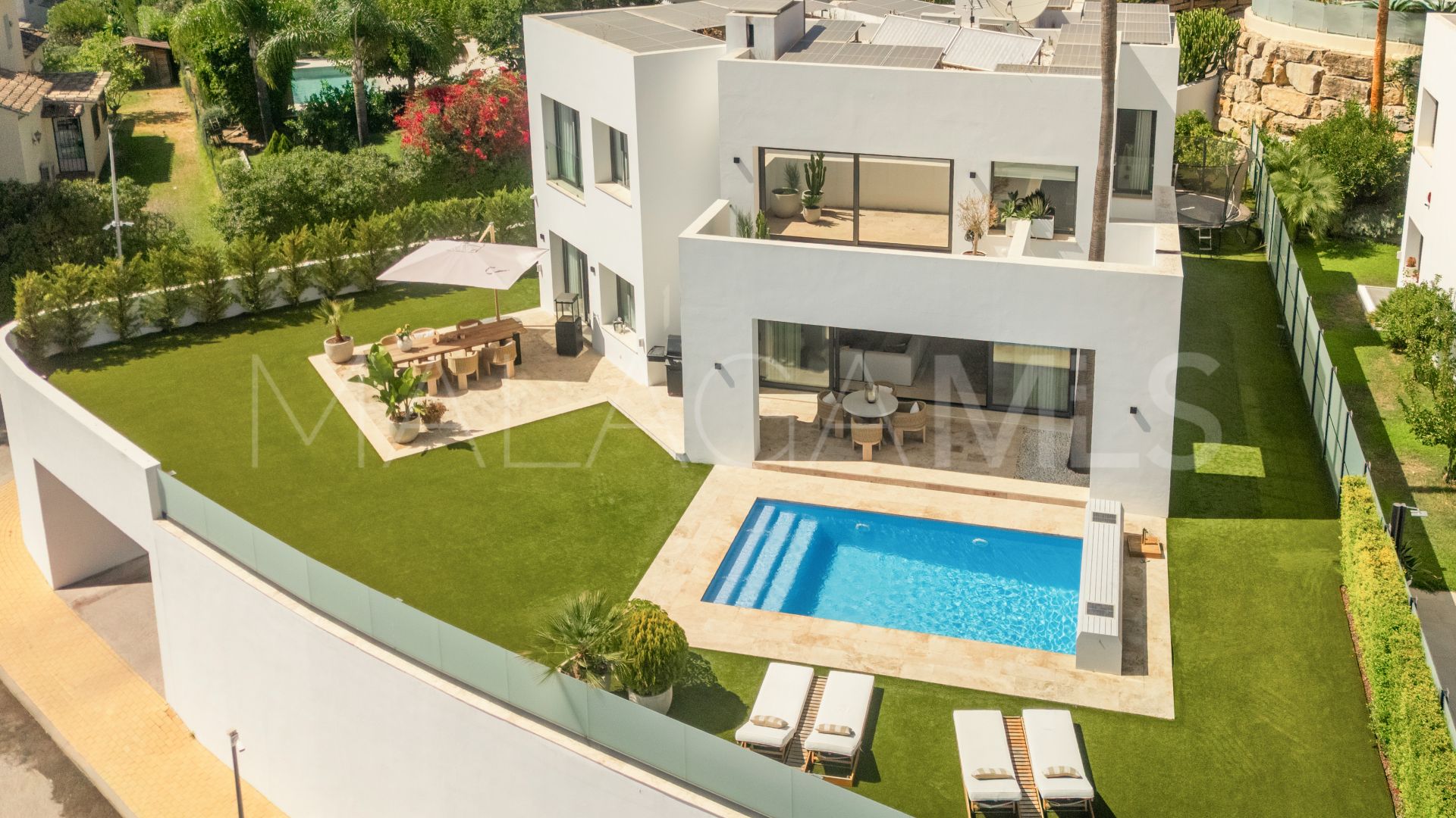 Villa for sale in Nueva Atalaya