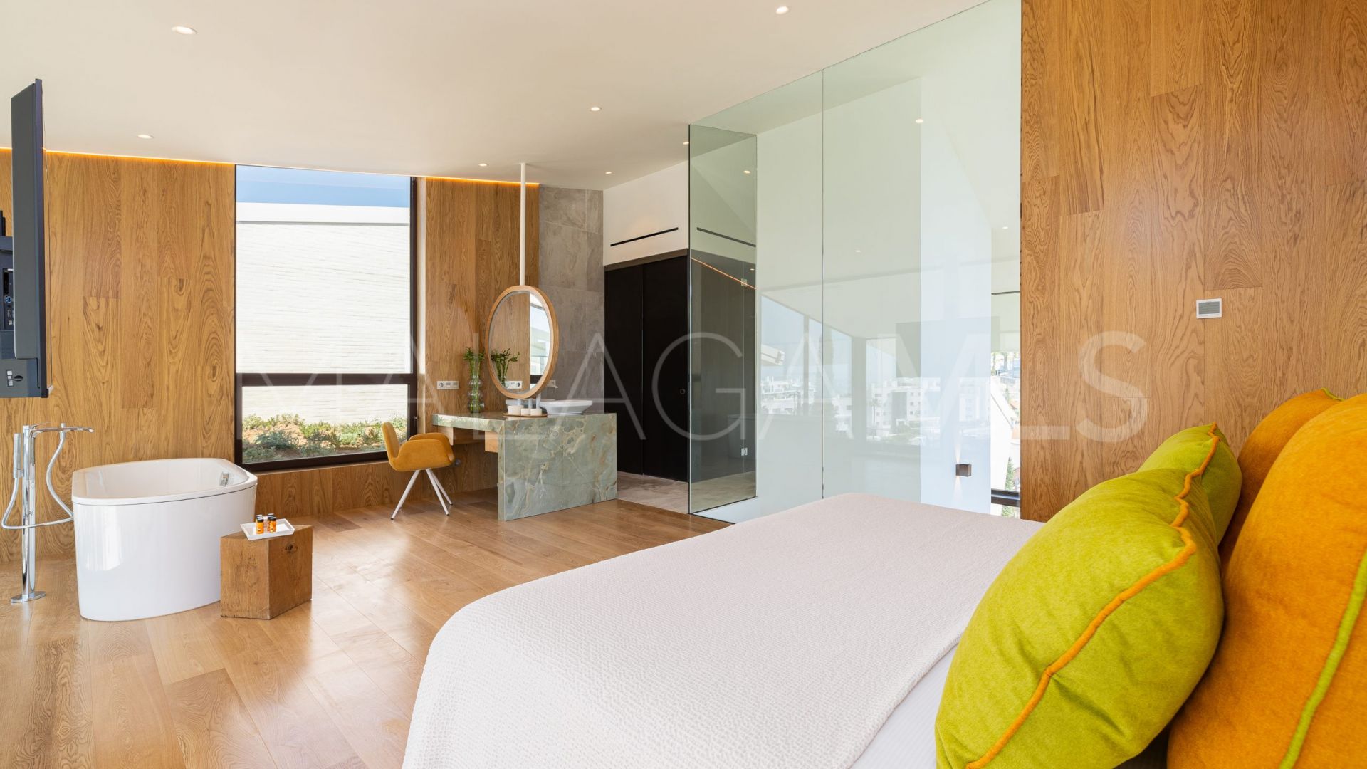 For sale Reserva del Higuerón villa with 4 bedrooms