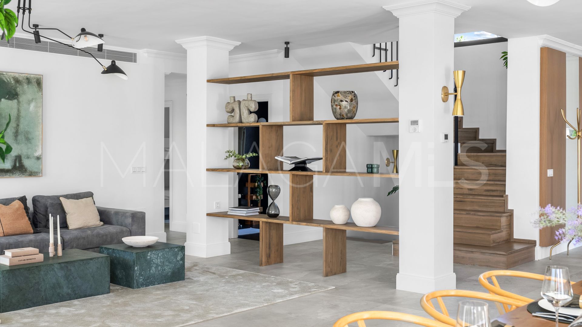 Villa for sale in Nueva Andalucia