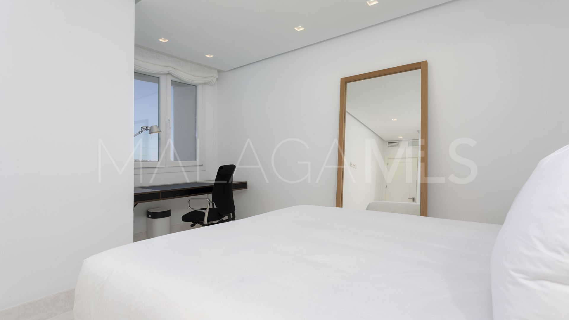 Buy apartamento in Guadalmina Alta