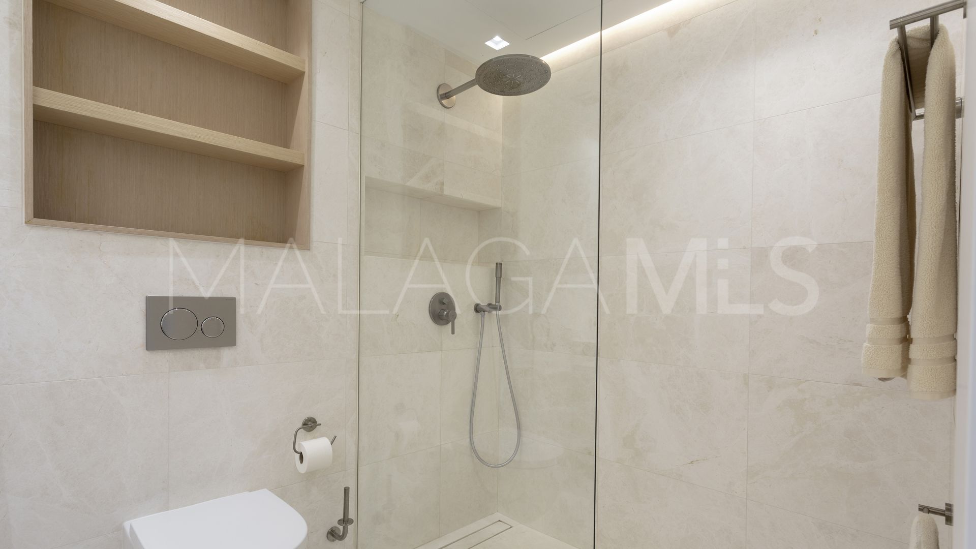 Buy apartamento in Guadalmina Alta