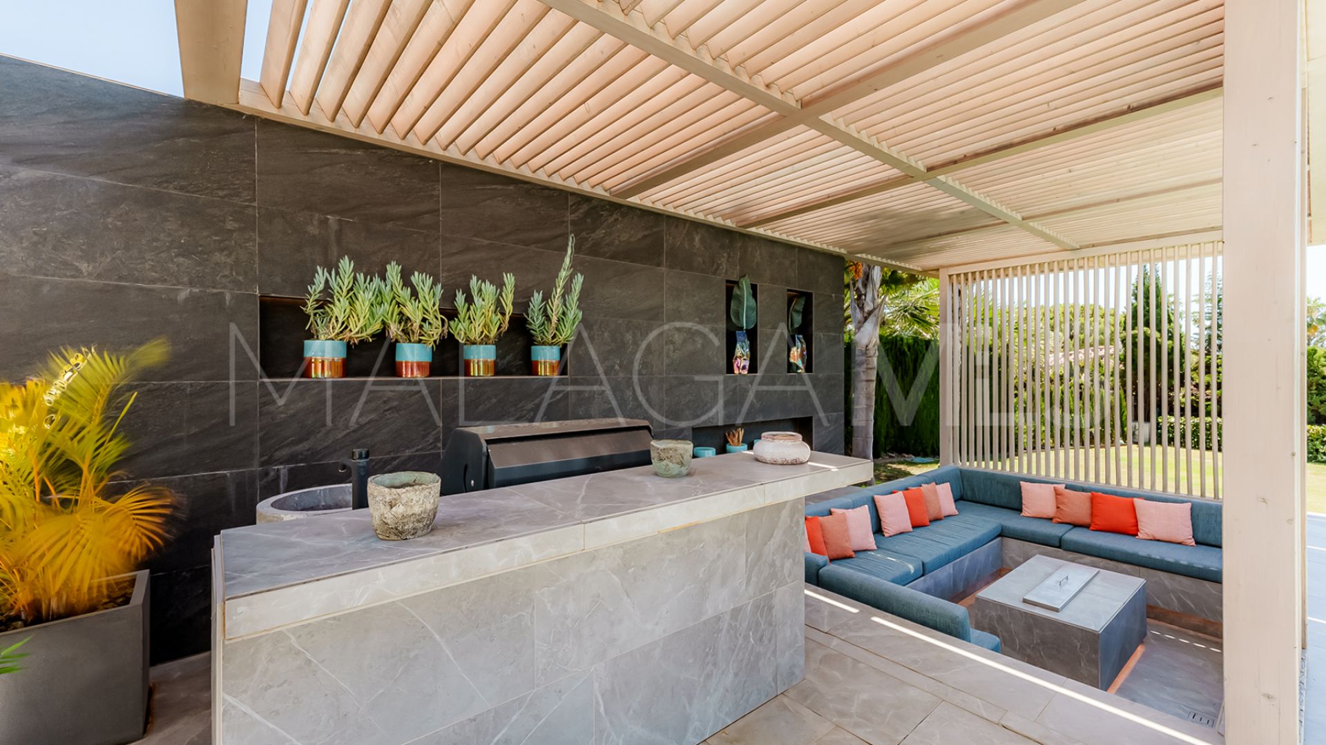 Villa for sale in Las Brisas