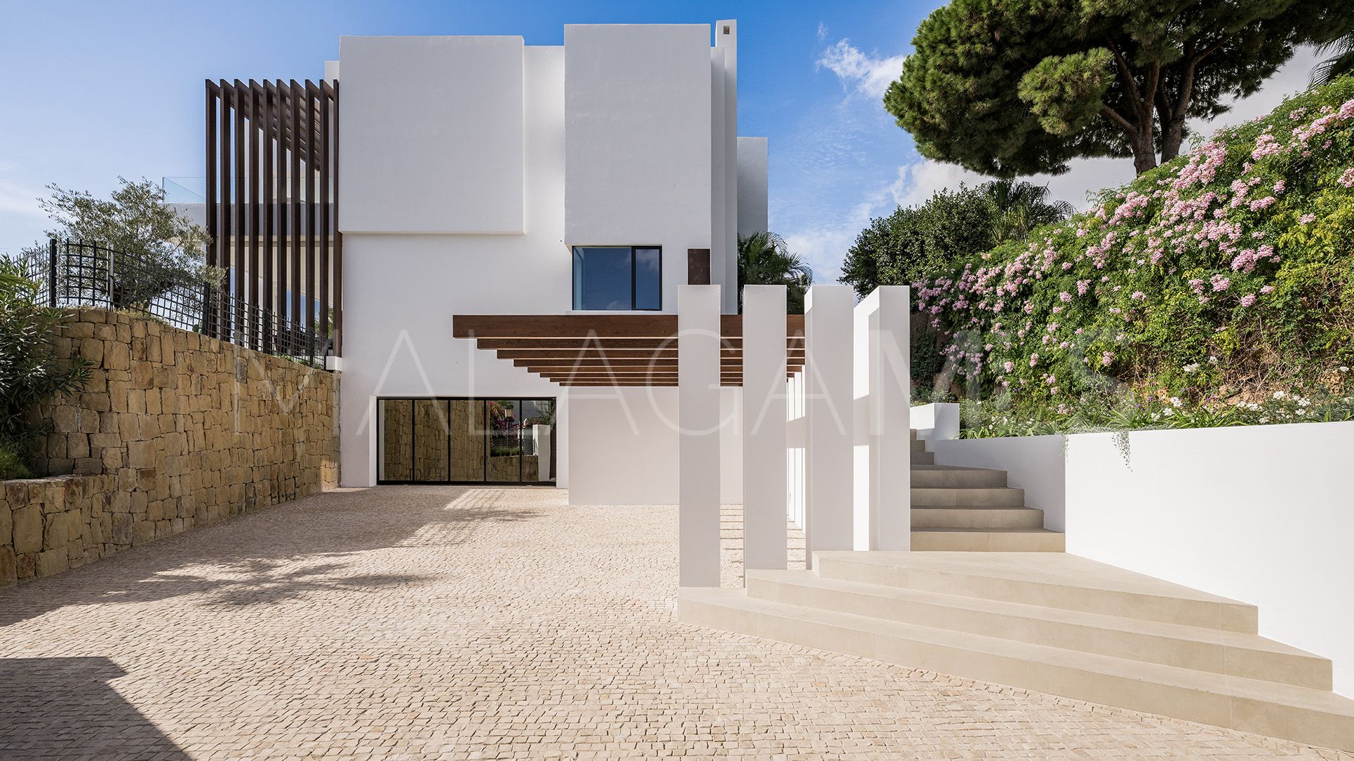 Sierra Blanca villa for sale