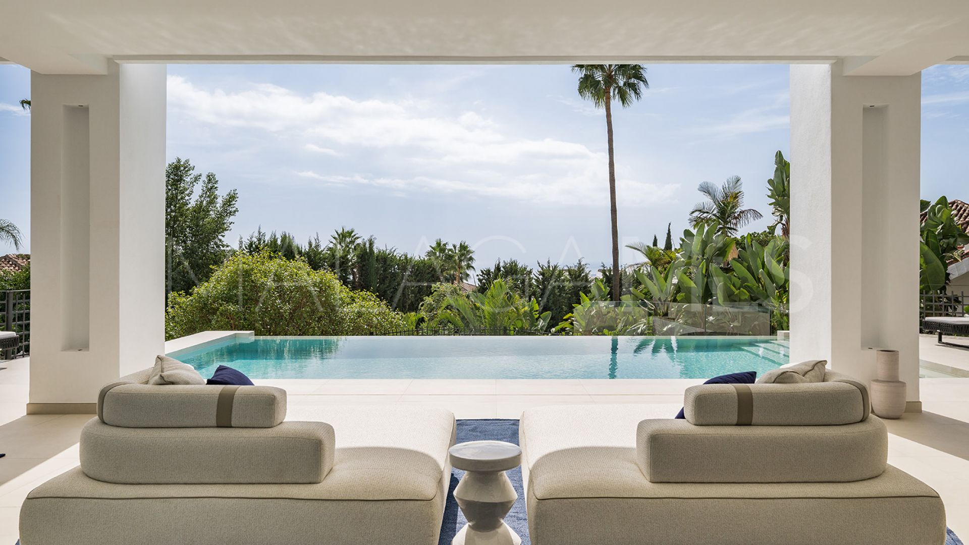 Sierra Blanca villa for sale