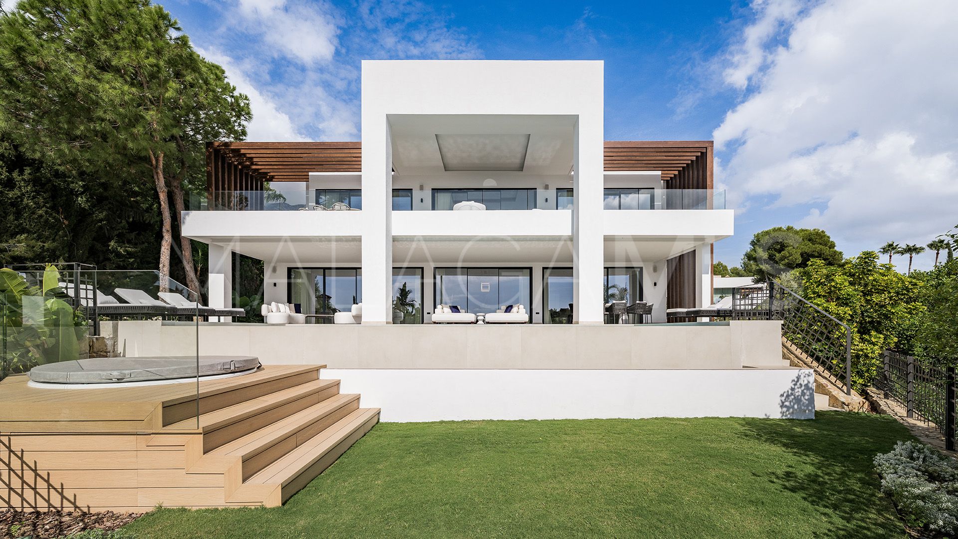 Sierra Blanca villa for sale