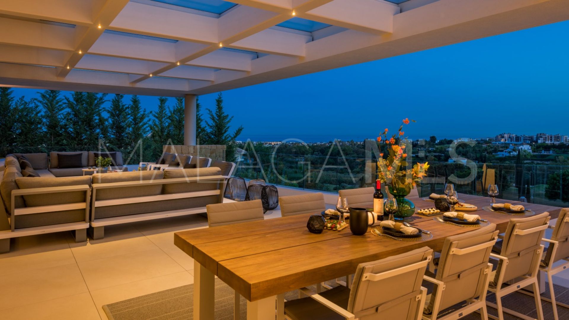 Villa for sale in Los Flamingos with 5 bedrooms