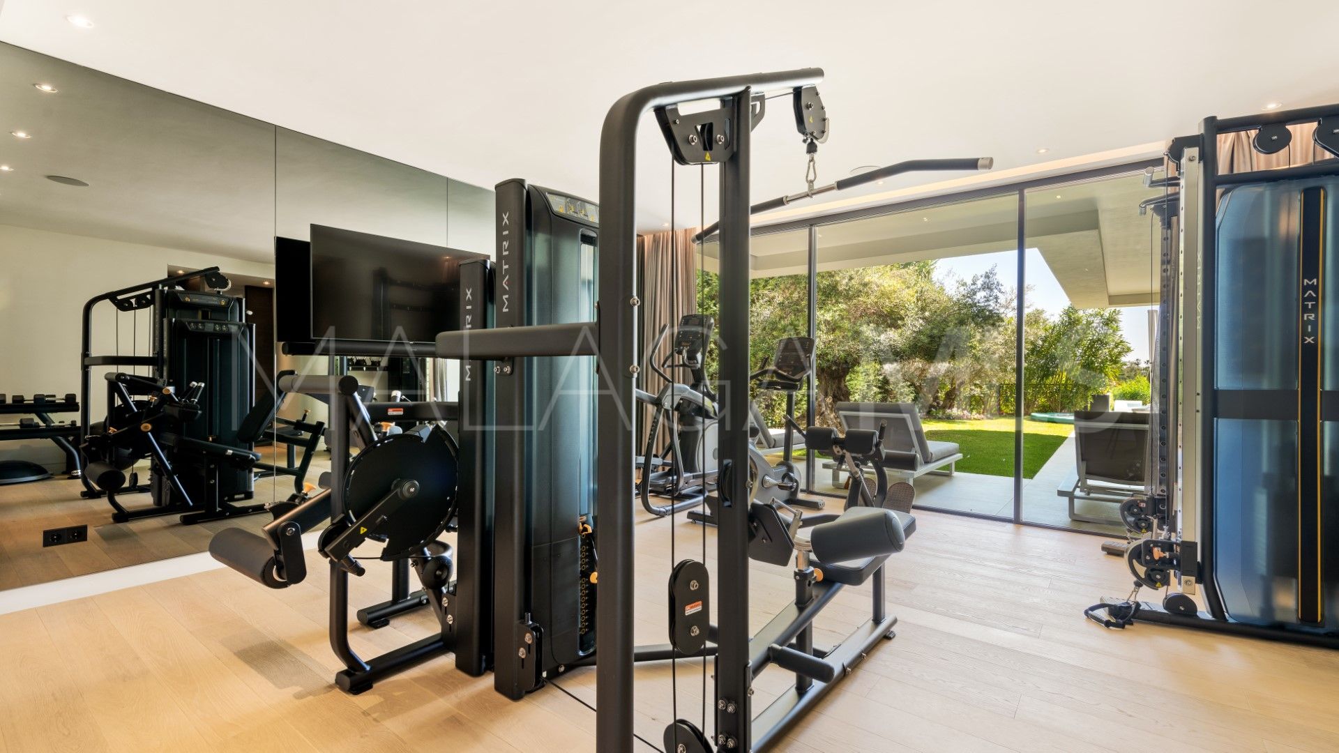 Villa for sale in Los Flamingos with 5 bedrooms