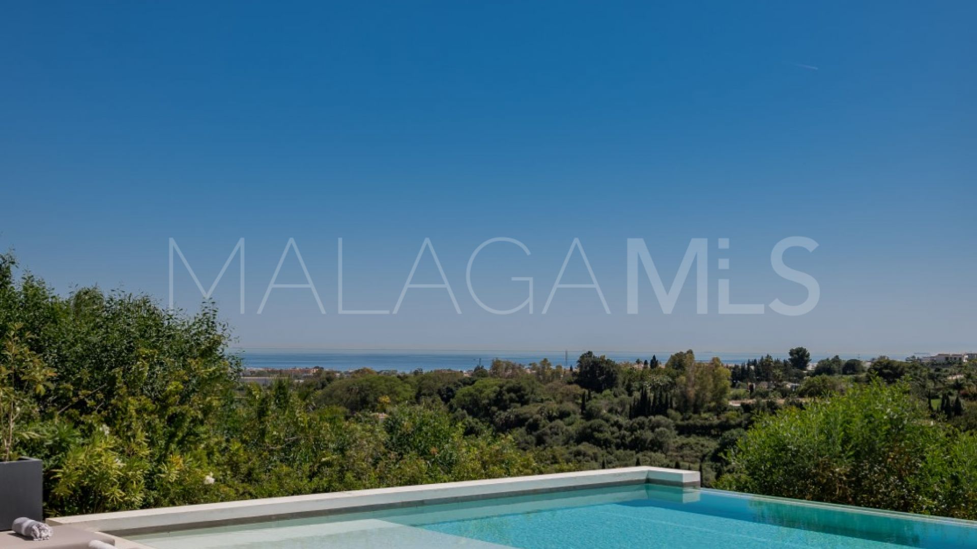 Villa for sale in Los Flamingos with 5 bedrooms