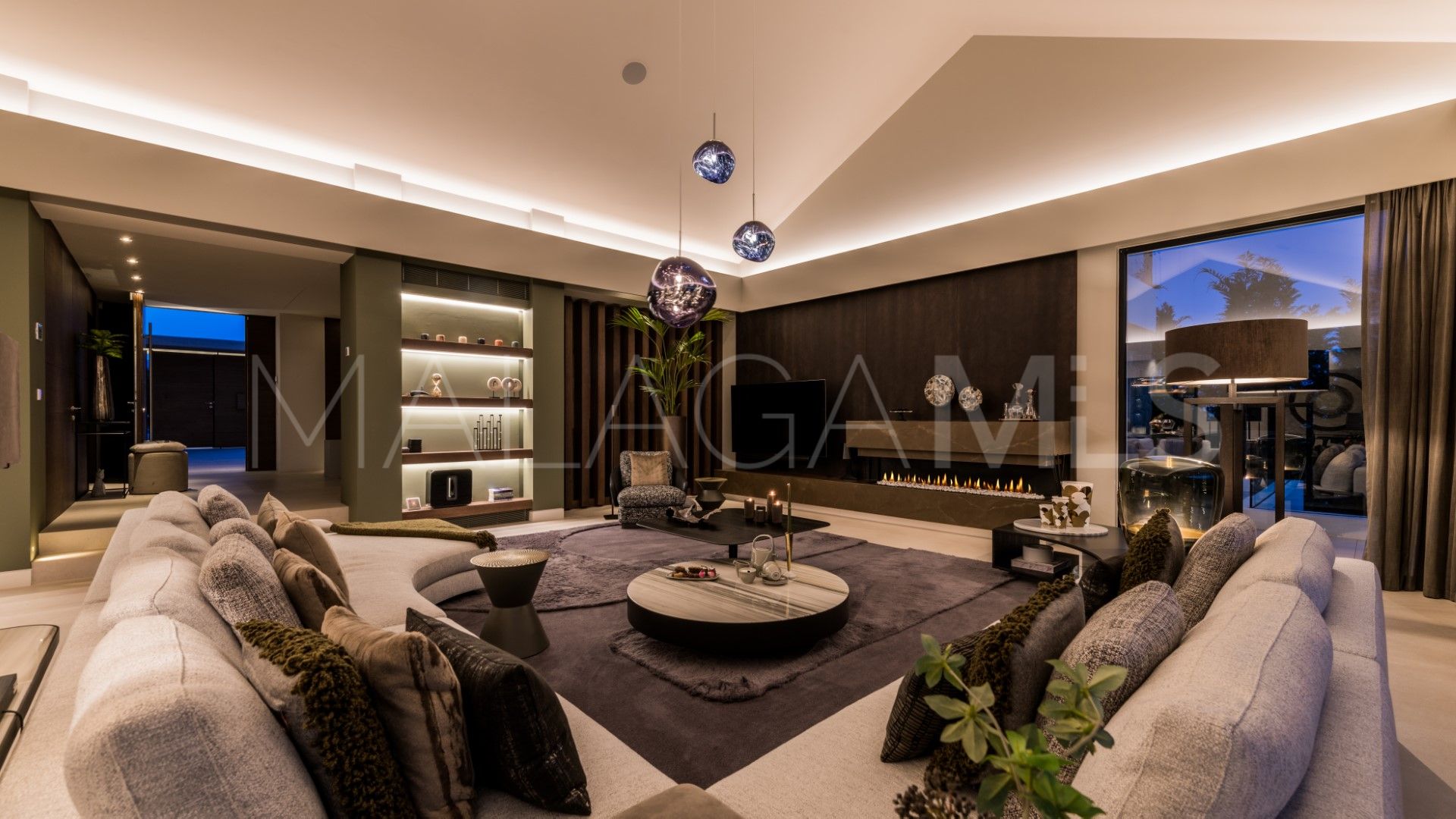 Villa for sale in Los Flamingos with 5 bedrooms