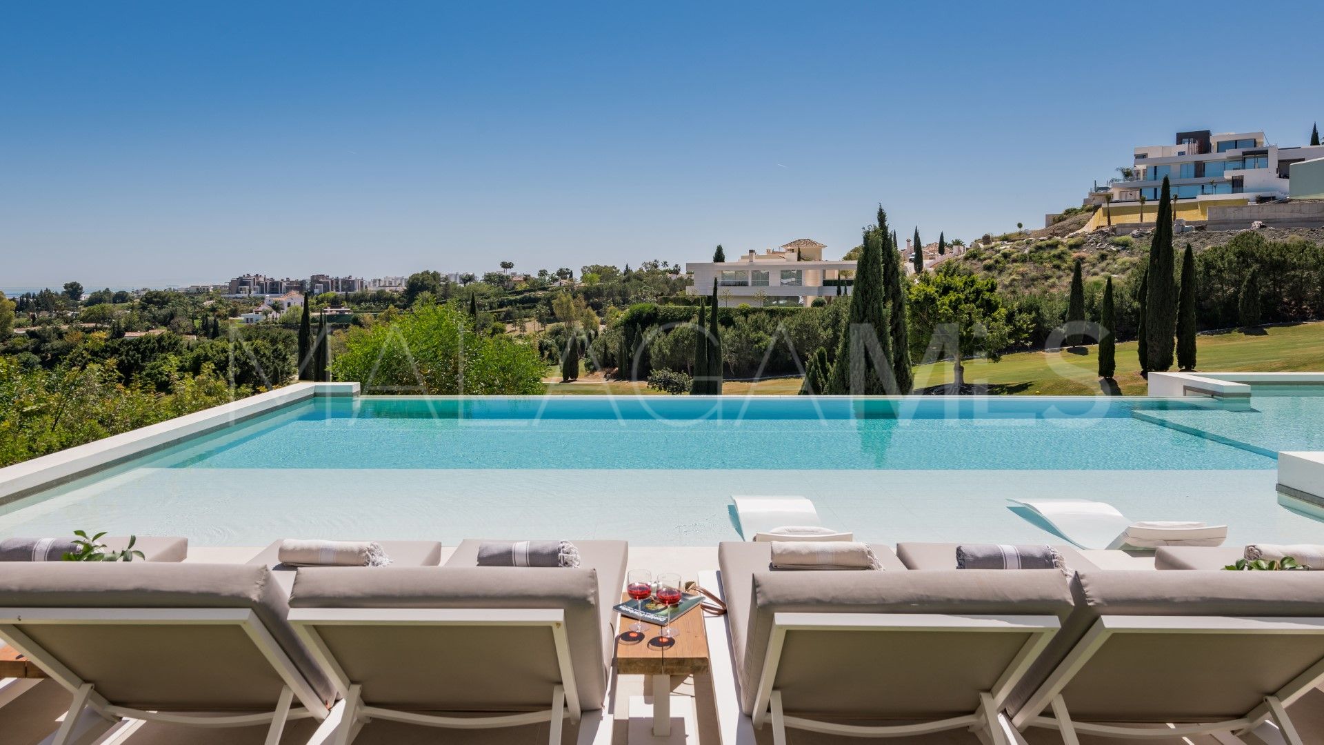 Villa for sale in Los Flamingos with 5 bedrooms