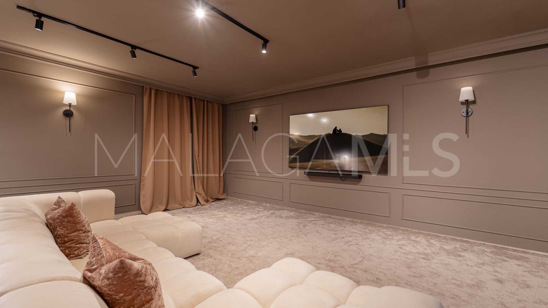 Monte Biarritz, villa de 6 bedrooms for sale