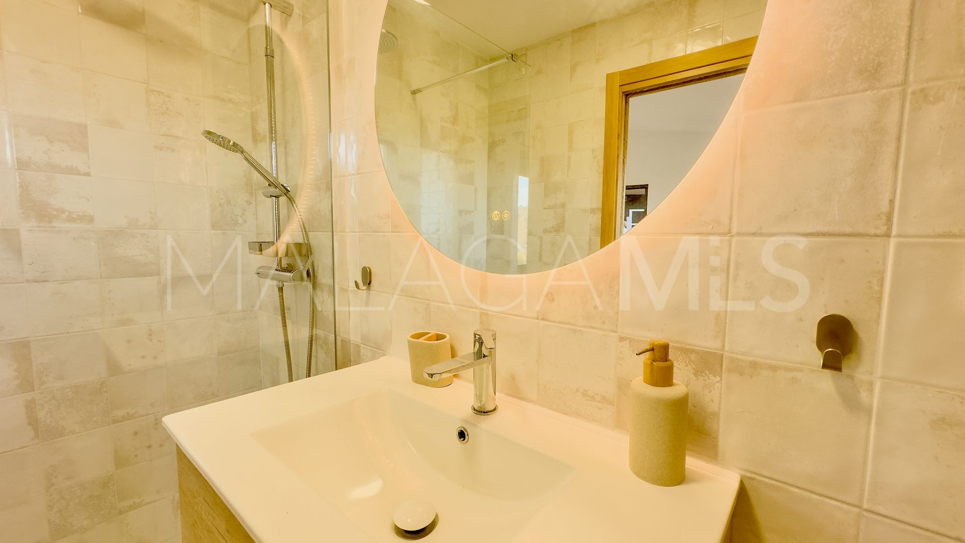 6 bedrooms finca in Malaga for sale