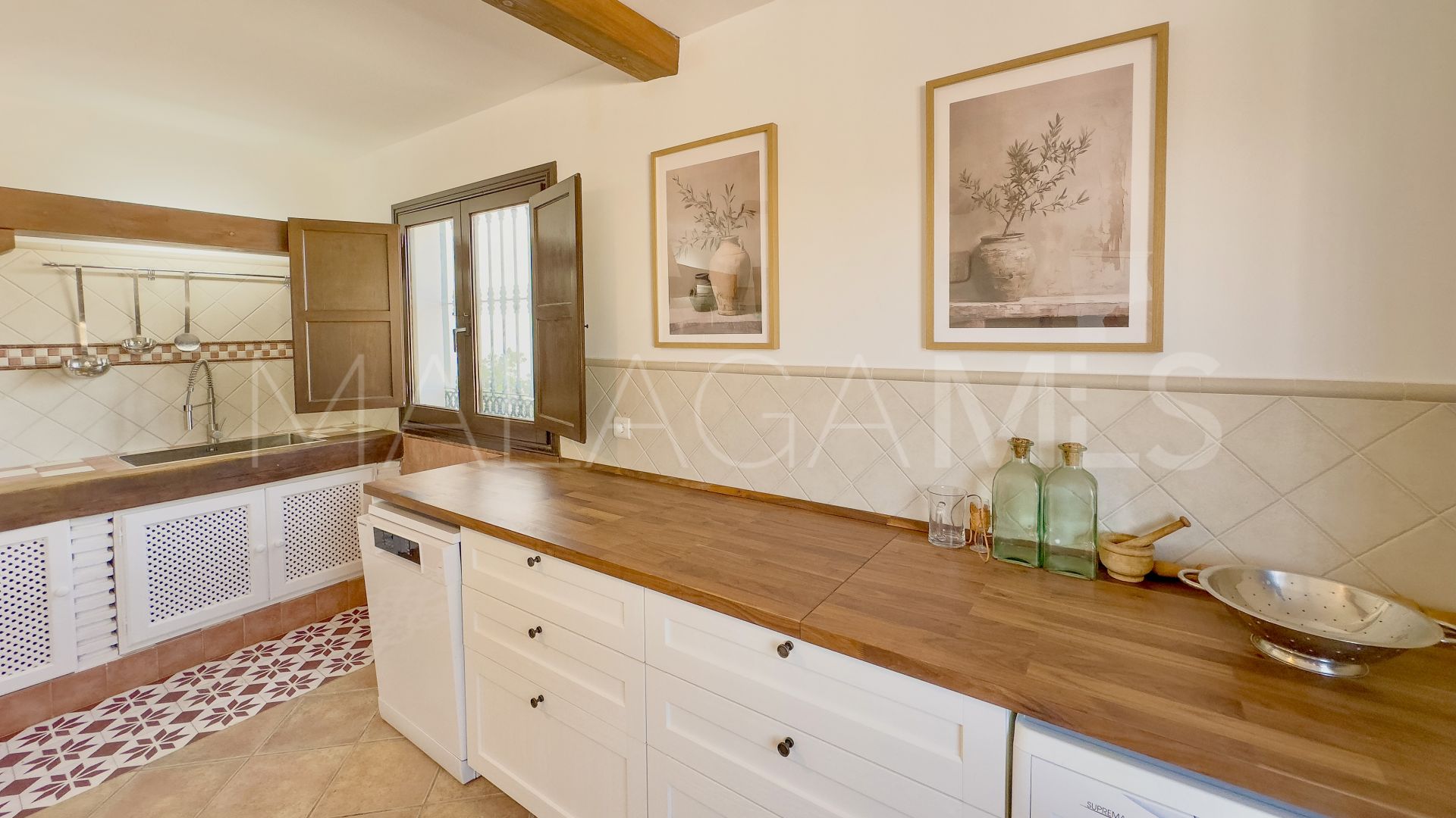 6 bedrooms finca in Malaga for sale