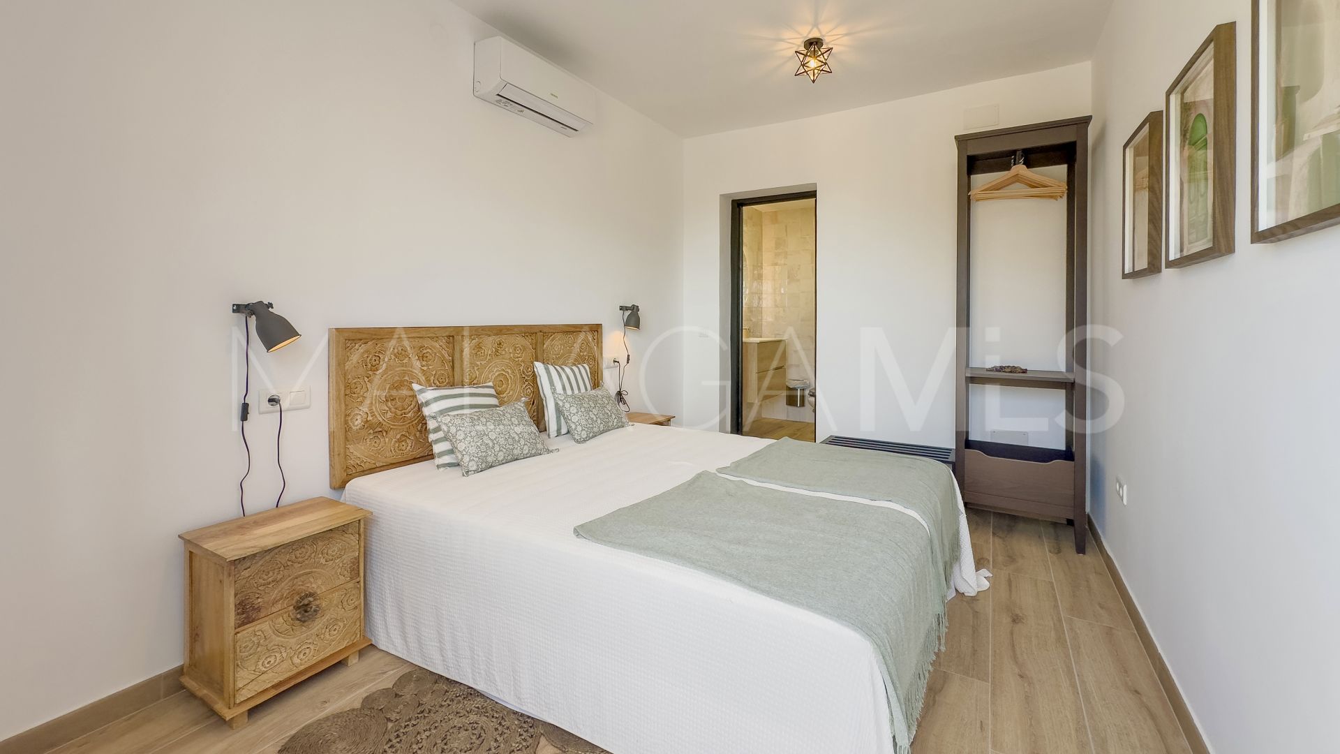 6 bedrooms finca in Malaga for sale