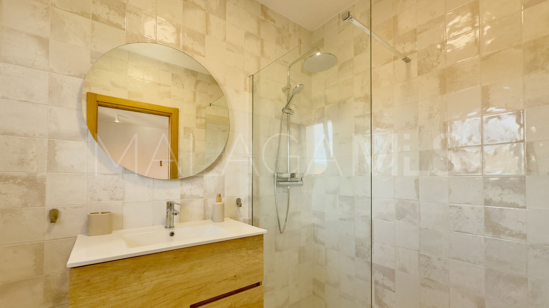 6 bedrooms finca in Malaga for sale