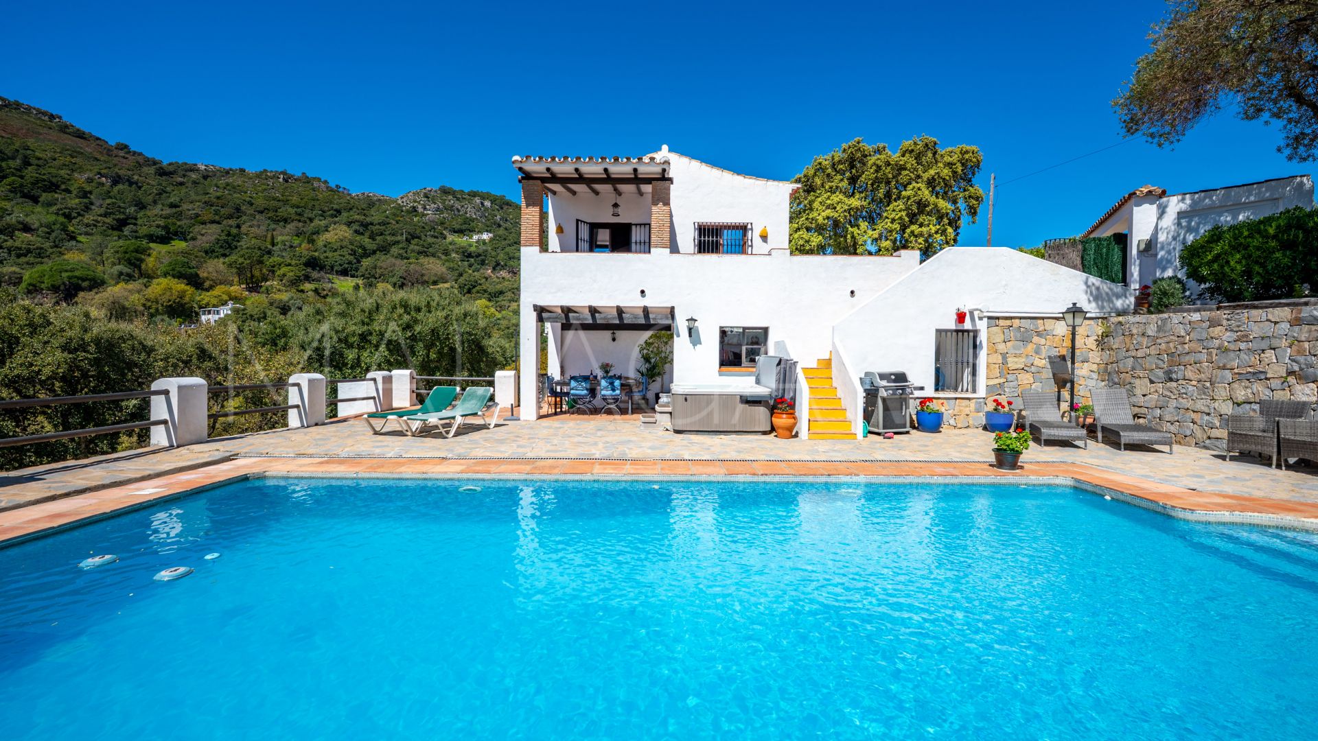 Landhaus for sale in Casares