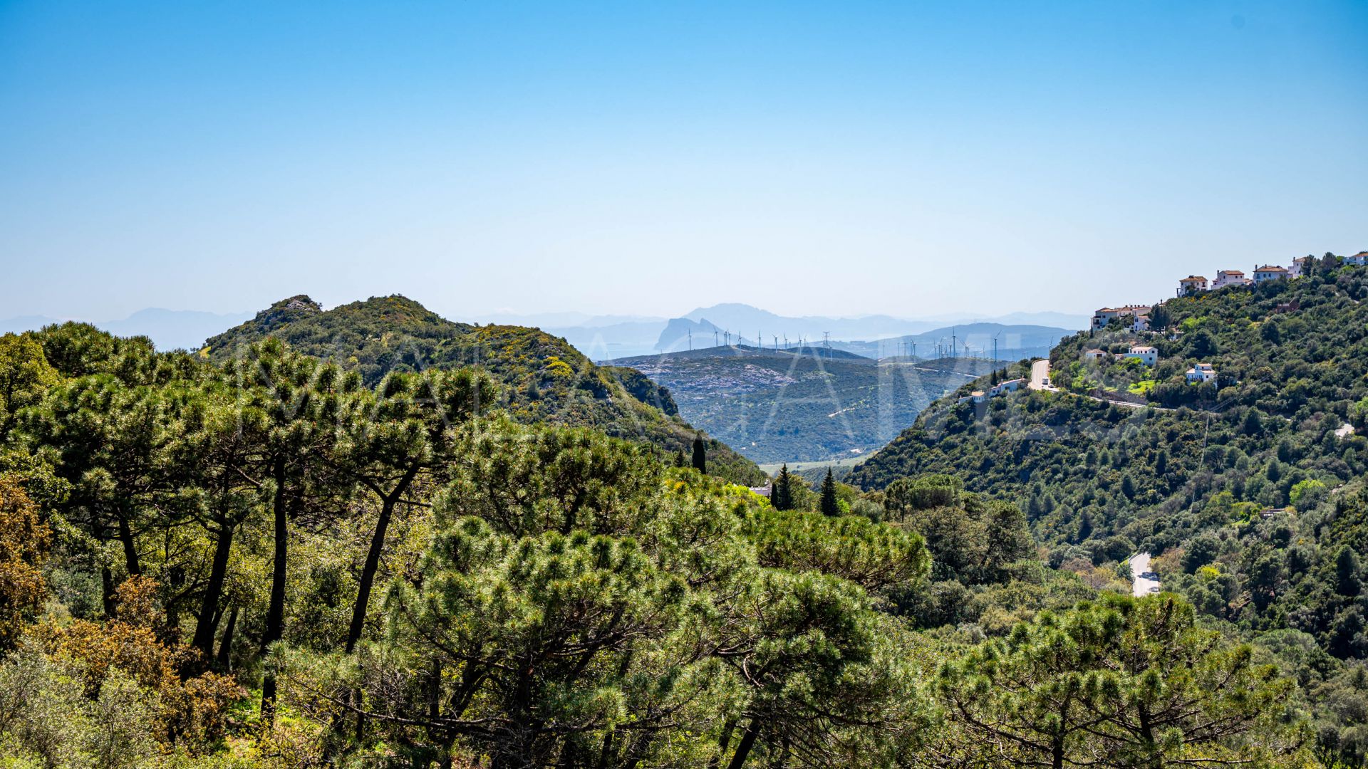 Landhaus for sale in Casares