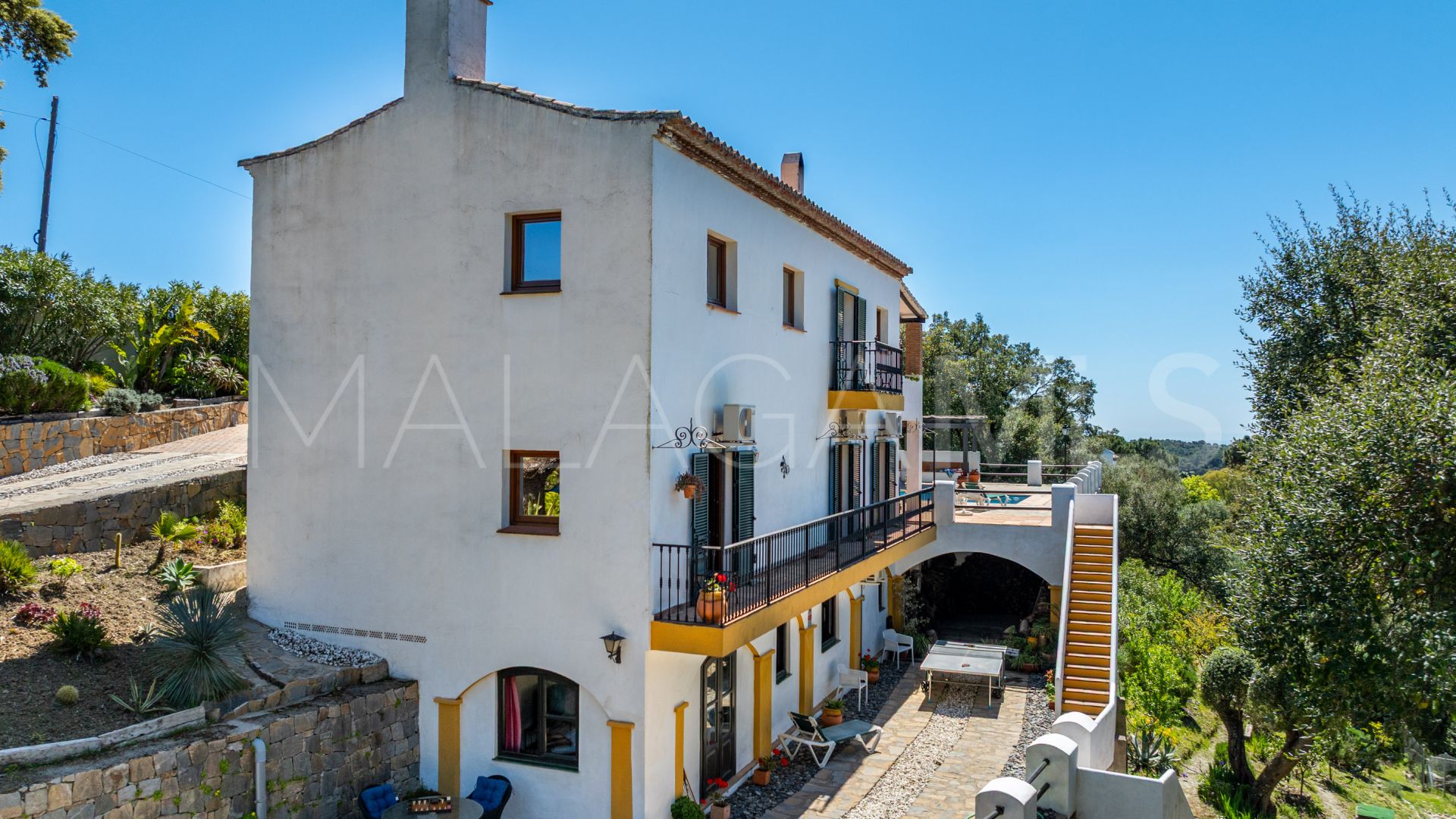 Landhaus for sale in Casares