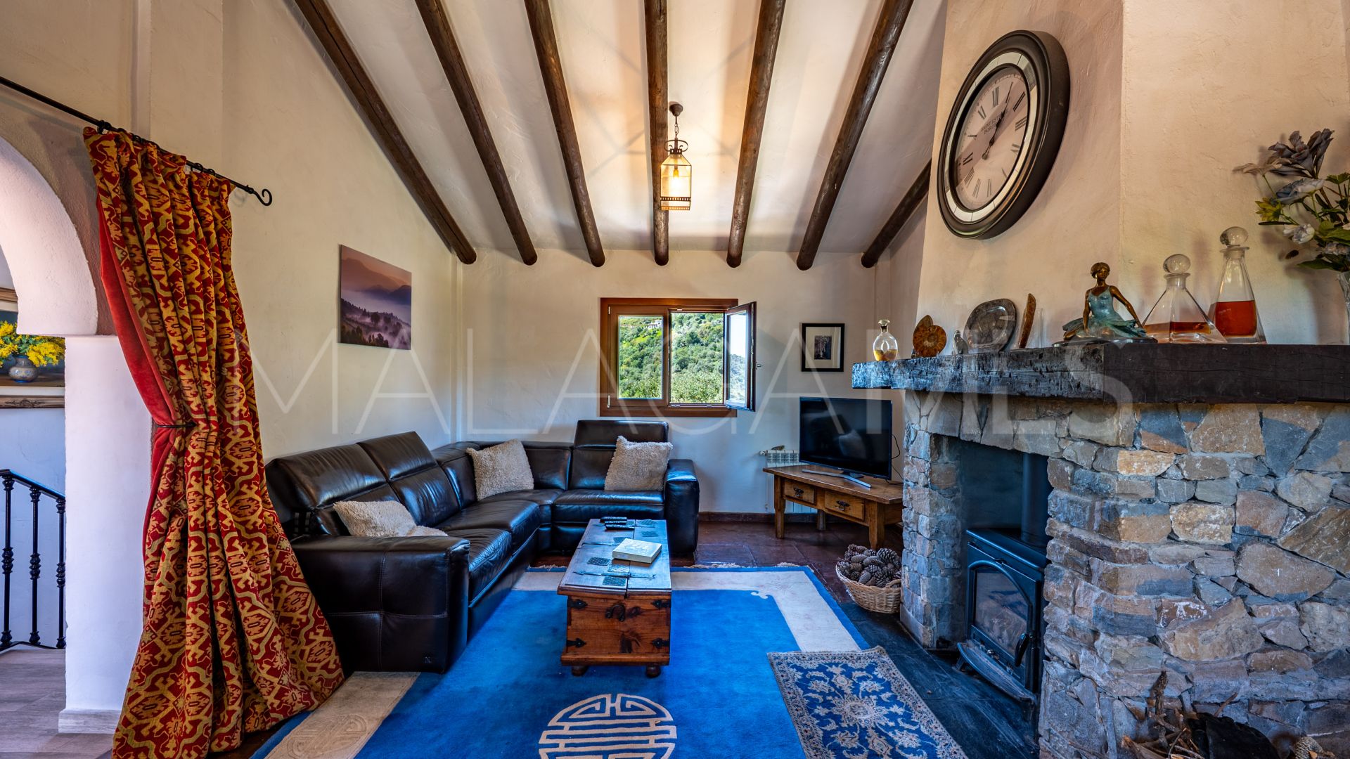 Landhaus for sale in Casares