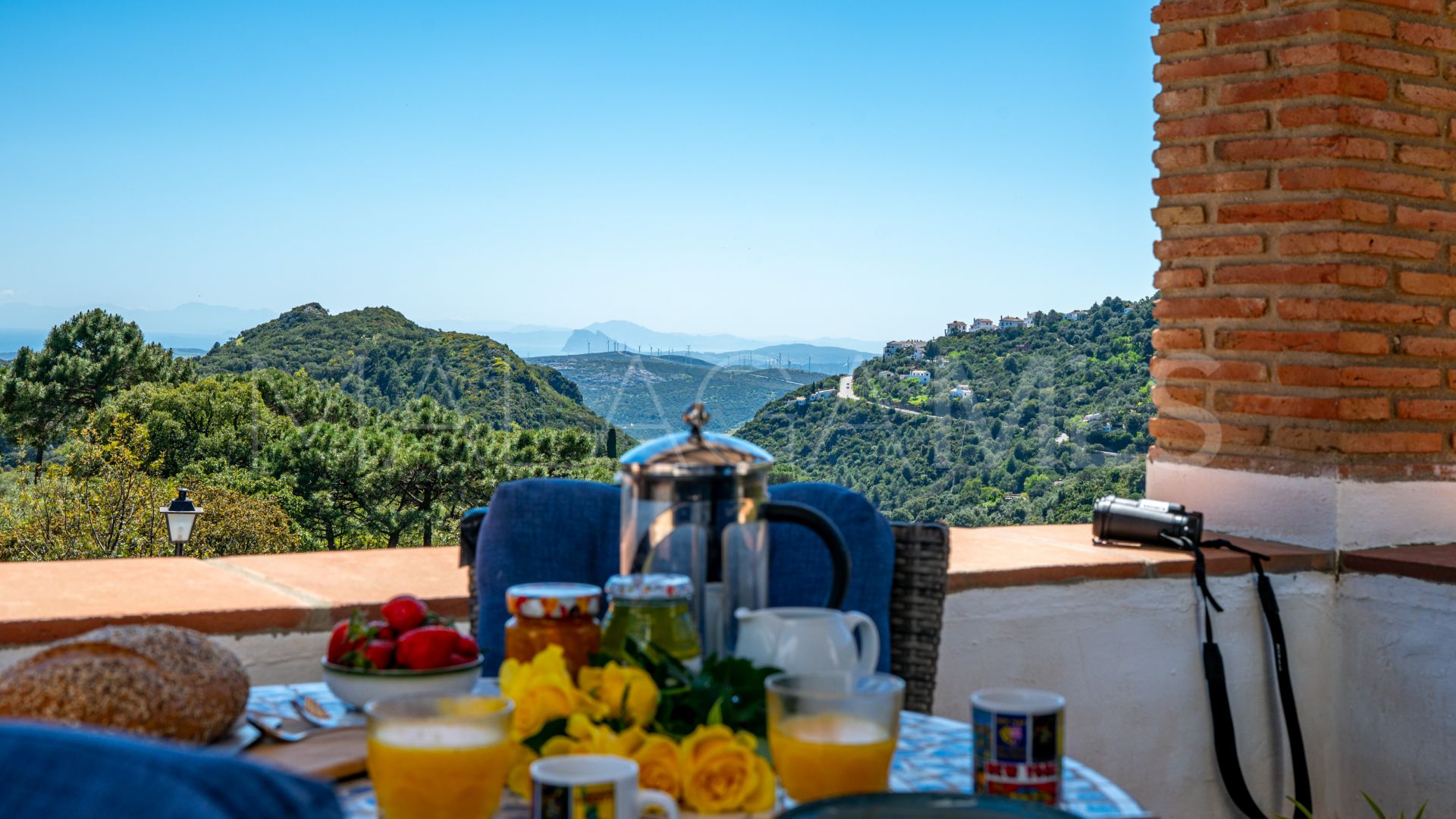 Landhaus for sale in Casares