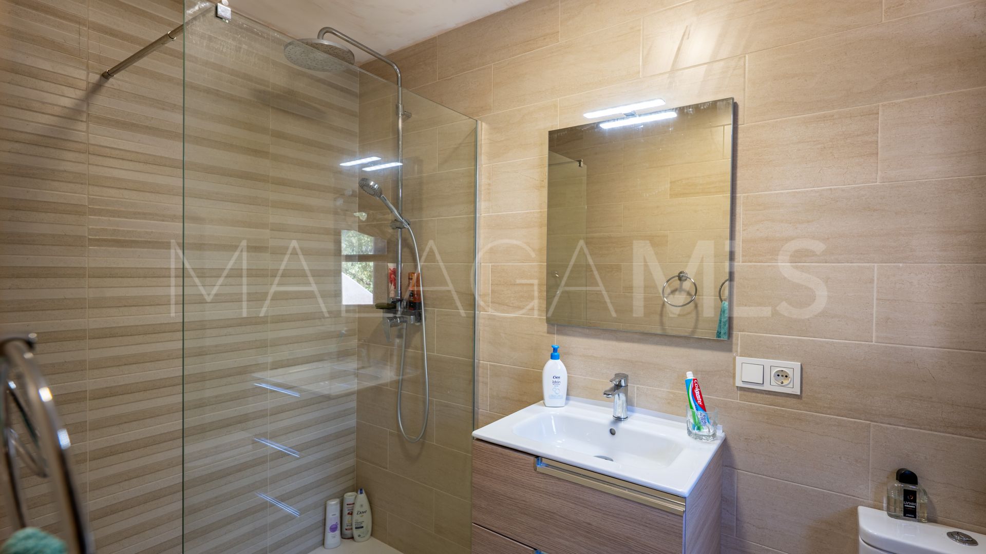 Landhaus for sale in Casares