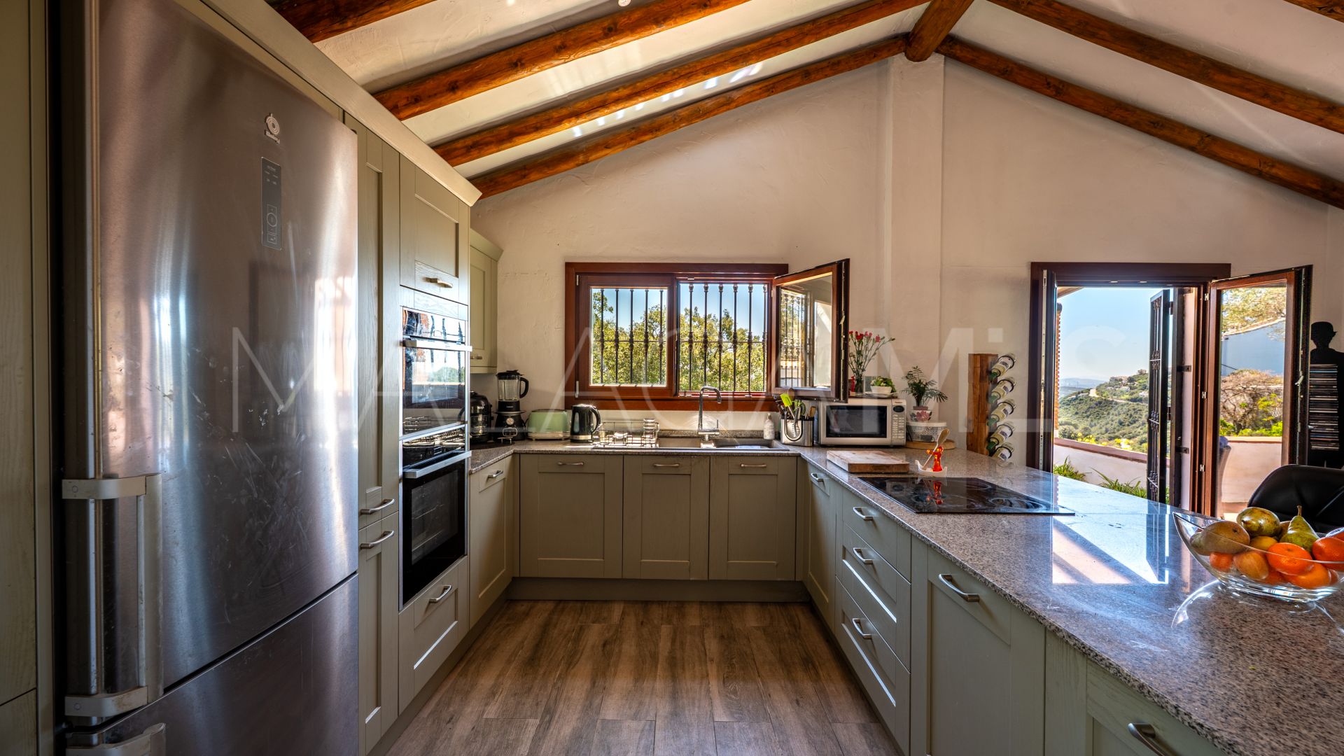 Landhaus for sale in Casares