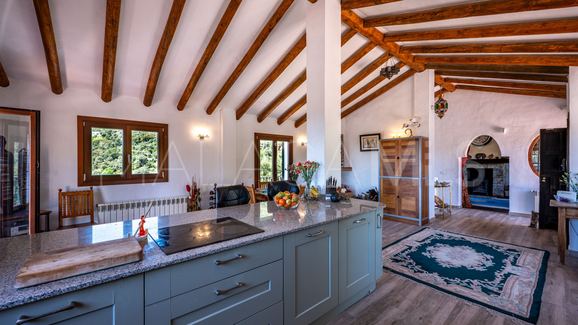 Landhaus for sale in Casares