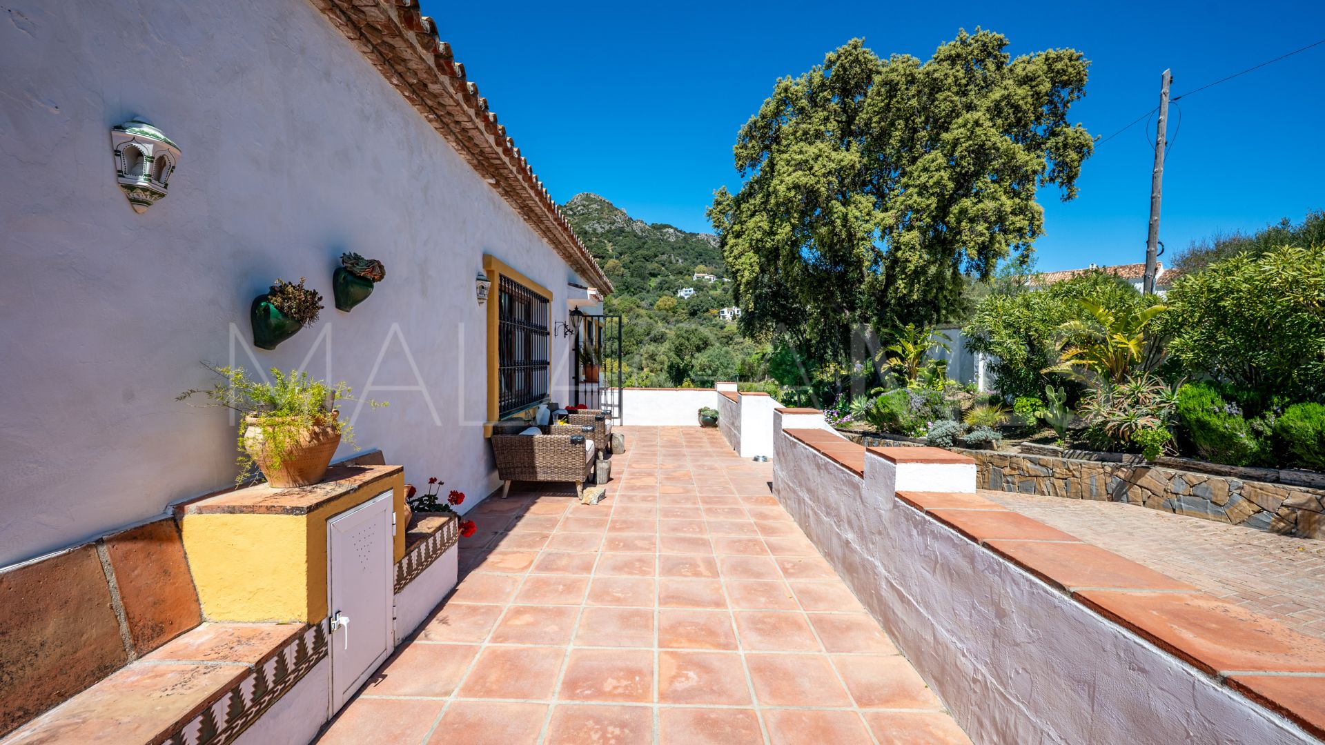 Landhaus for sale in Casares